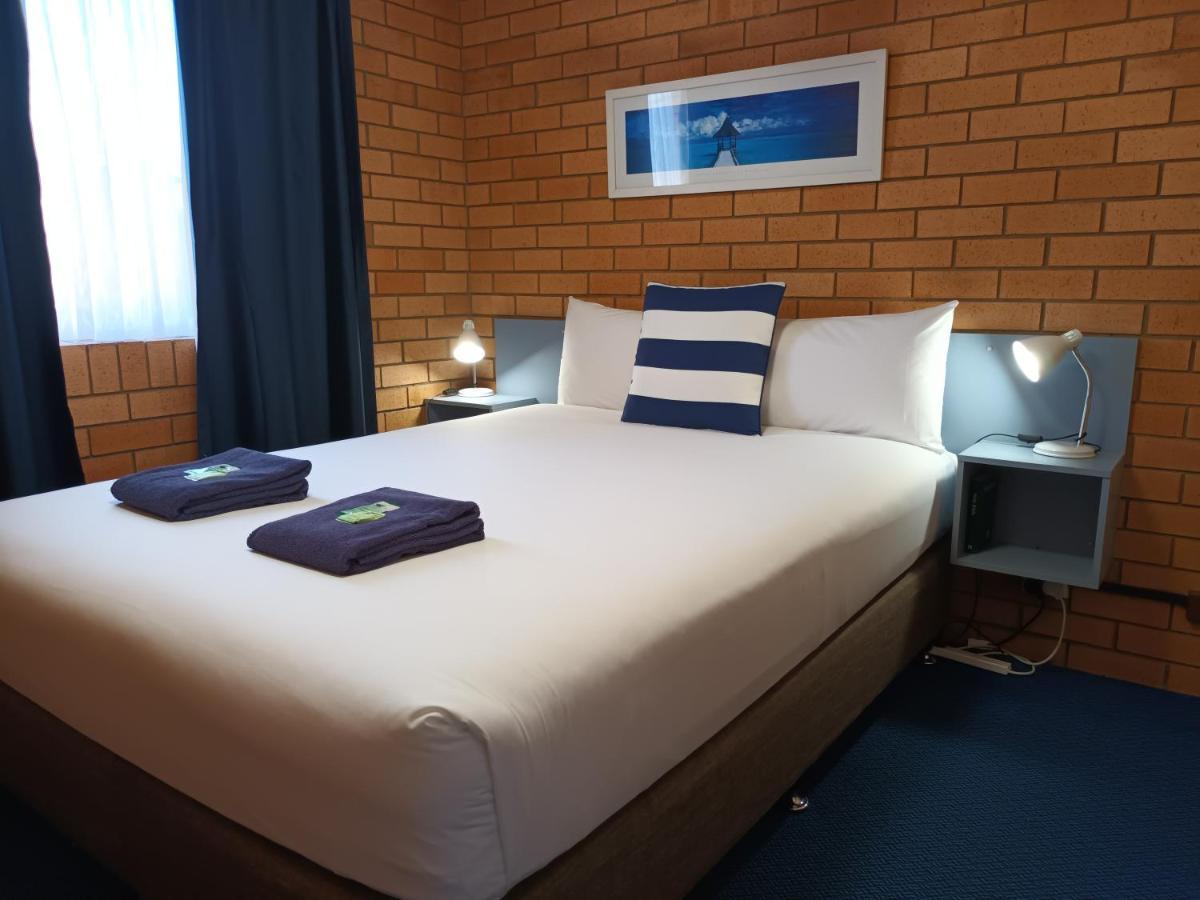 Bosuns Inn Motel Кофс Харбър Екстериор снимка
